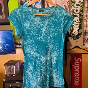 Fang girls size large blue tee caped sleeves